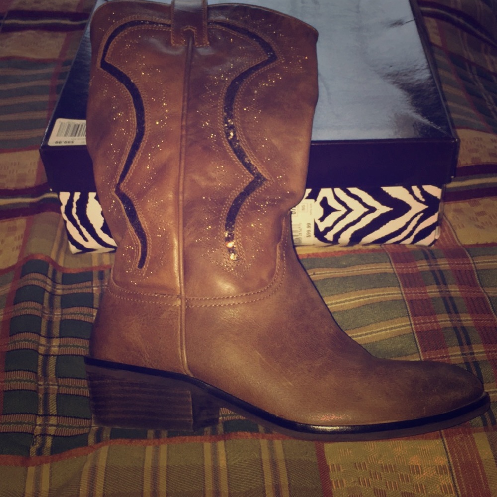 Sparkling Reba boots!!!
